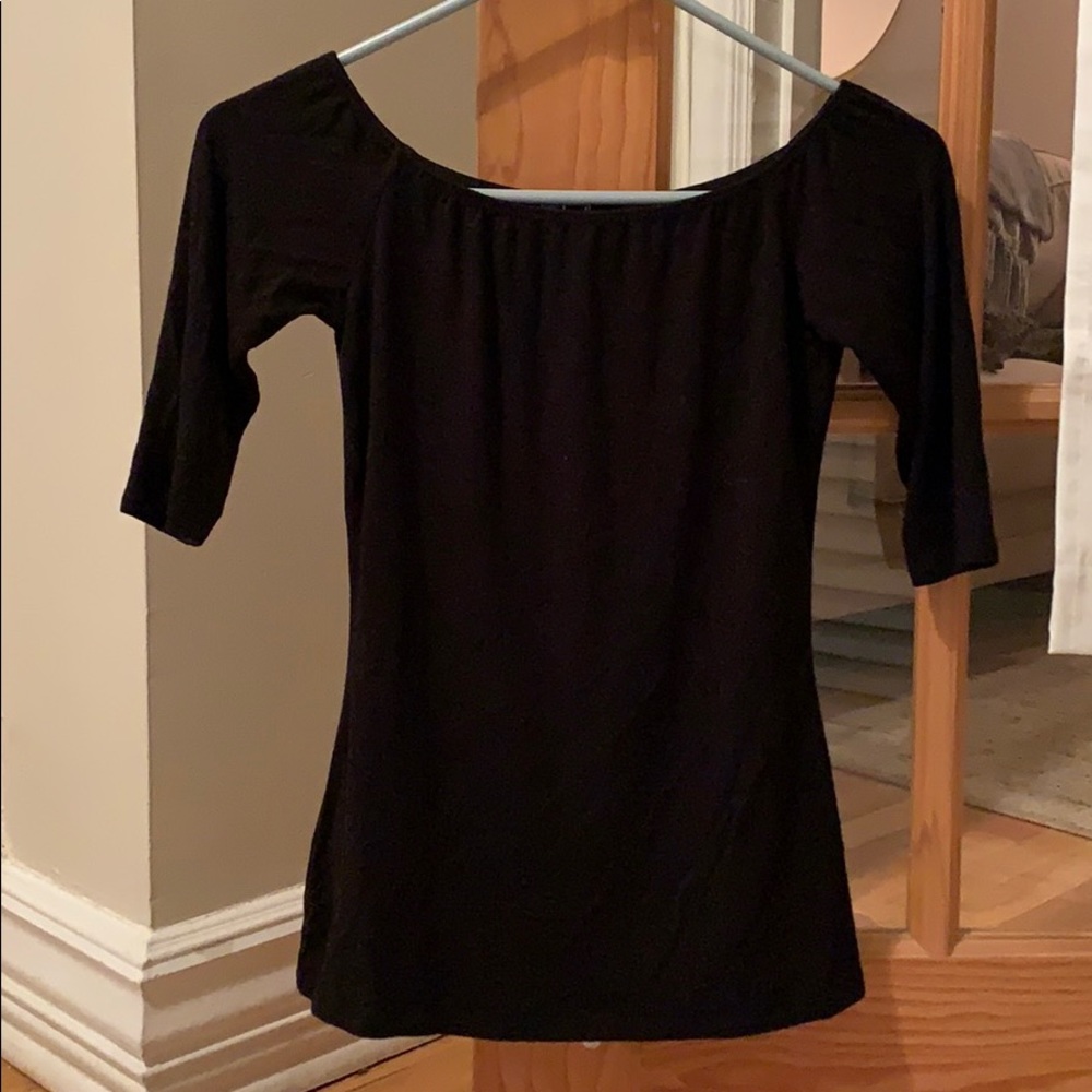 Lulu quarter sleeve off the shoulder shirt